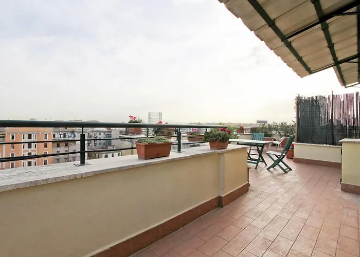 Appartement In The Clouds Over Trastevere, Penthouse